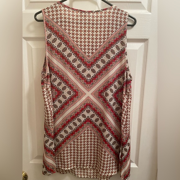 Abstract Dressy Tank - Picture 2 of 3